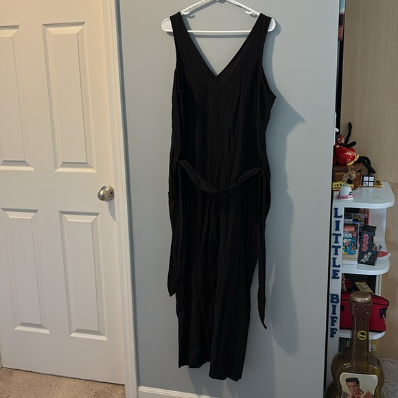 NWT Women’s Old Navy Large Black Jumper - Picture 5 of 11